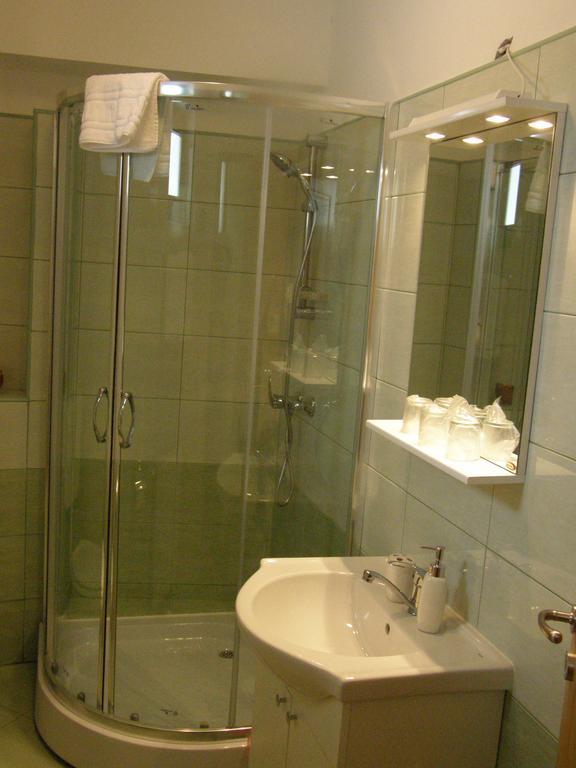 Mokus Panzio Bed & Breakfast Bicfalau Luaran gambar